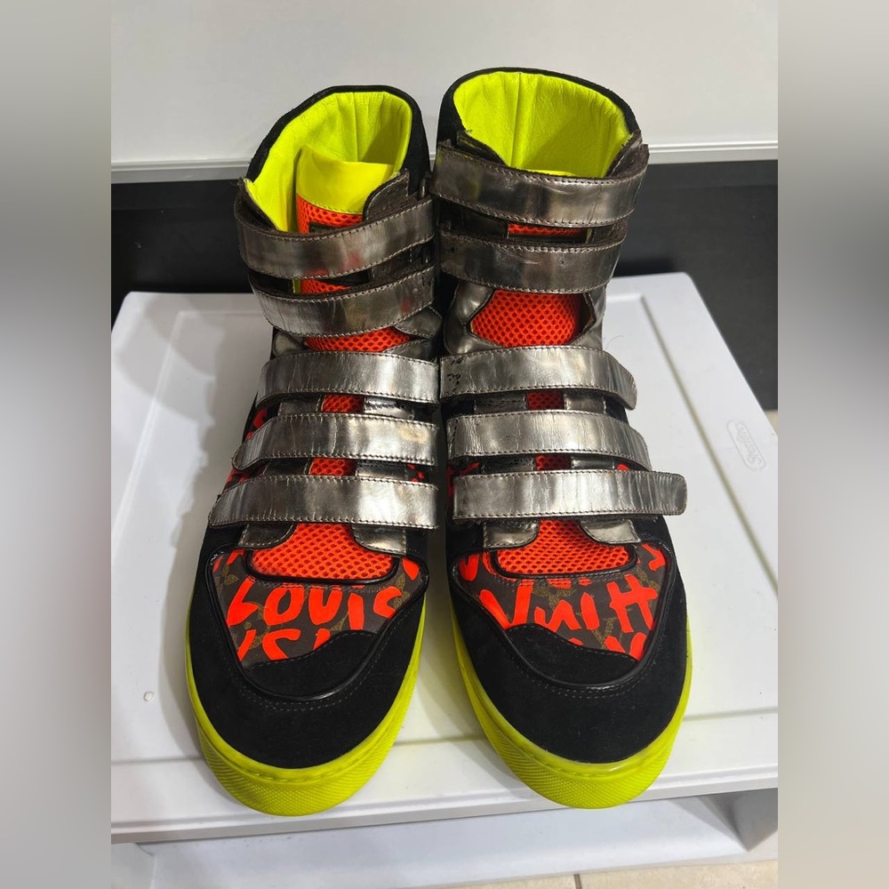 LOUIS VUITTON Stephen Spouse Graffiti Orange High-Top Sneakers US size 10 - Picture 2 of 12
